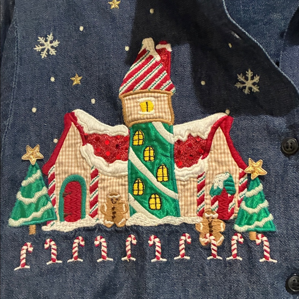 Karen Scott vintage cotton Festive Denim Shirt with Christmas Embroidery - Picture 4 of 6